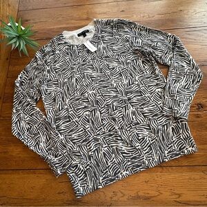 Banana Republic Factory Forever Sweater Black & White Pattern NWT Size Large